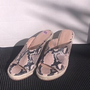 🆕Stuart Weitzman Leather Espadrilles Wedges